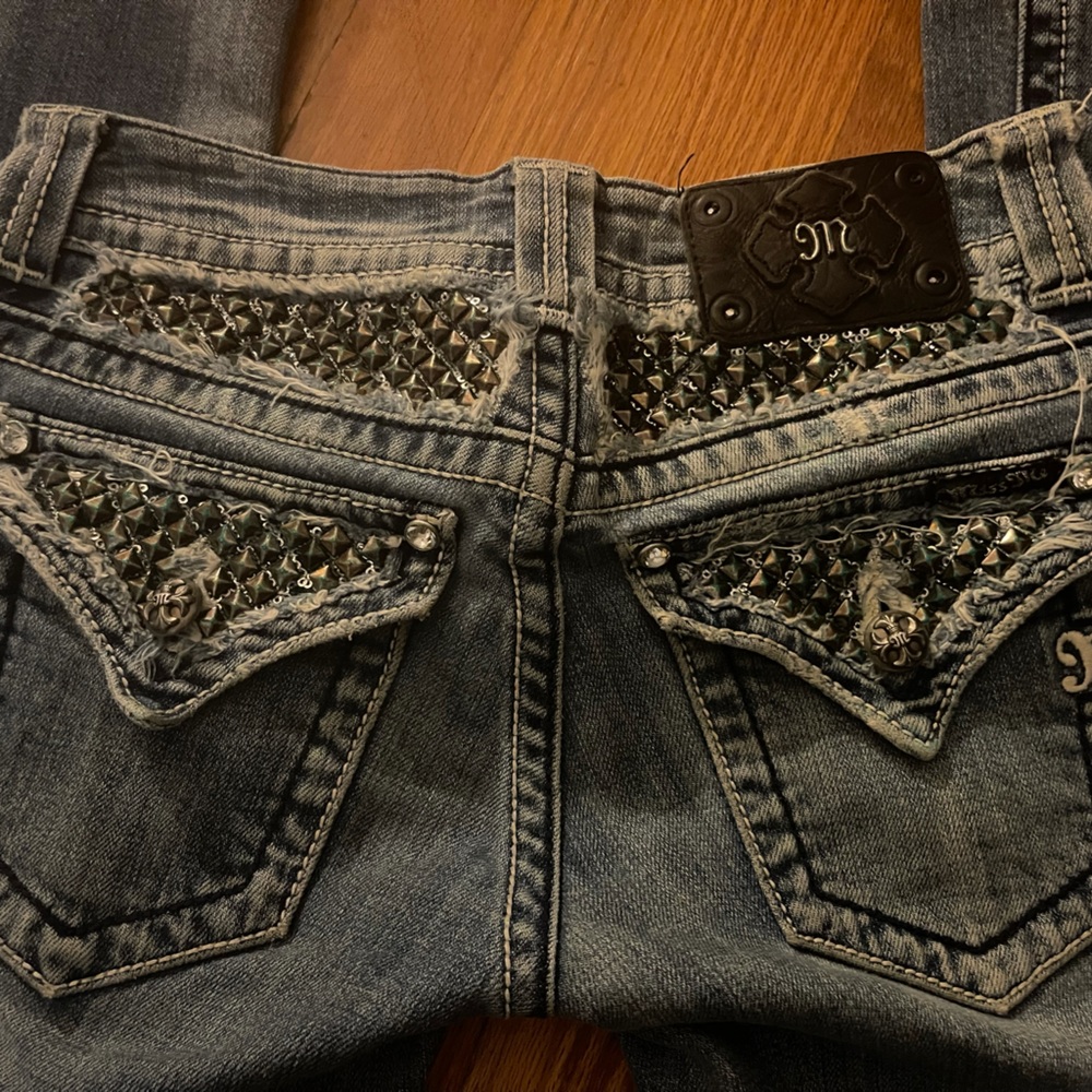 Miss Me size 26 Studded jeans. Perfect condition but I did wear these.